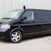 SEK / Spurensicherung VW T5 Zivil mieten beim Leon Actionteam. Polizeifahrzeuge, Uniformen, Requisiten, Waffen für Film und TV in Berlin günstig mieten.